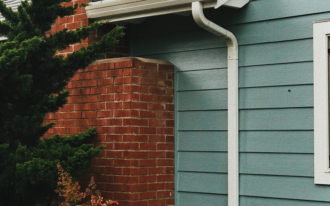 5 Reasons Why Surrey Gutter Cleaning Services are Essential